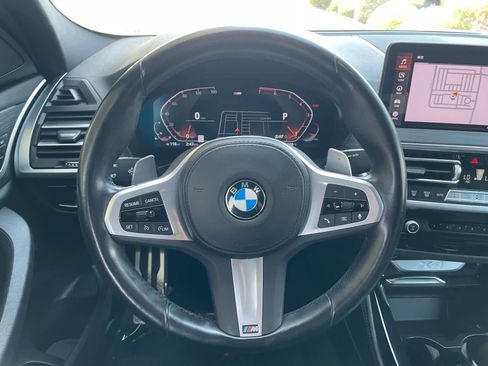 Used 2023 BMW X4 xDrive30i w/ M Sport Package image 11