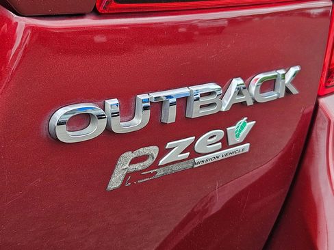 Used 2016 Subaru Outback 2.5i Limited AWD/4WD image 27
