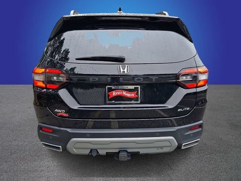 Used 2023 Honda Pilot Elite image 6