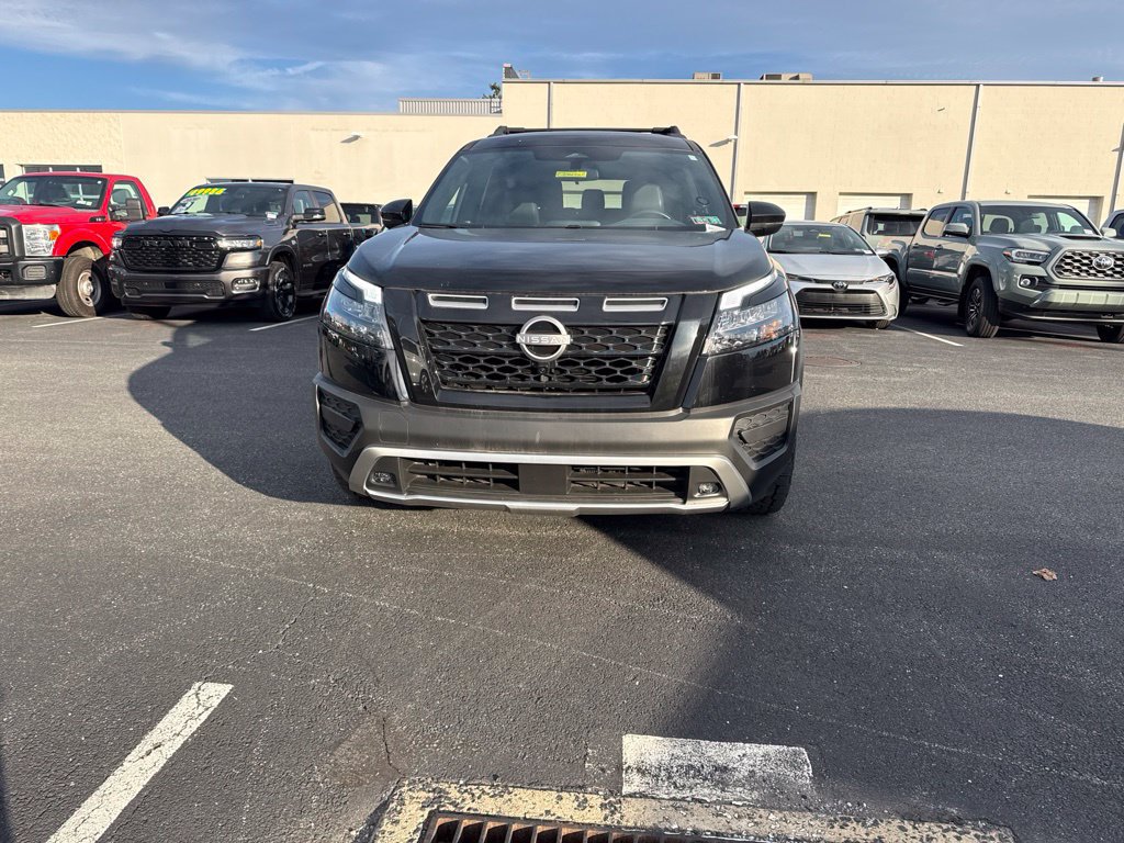 Used 2025 Nissan Pathfinder Rock Creek AWD/4WD image 8