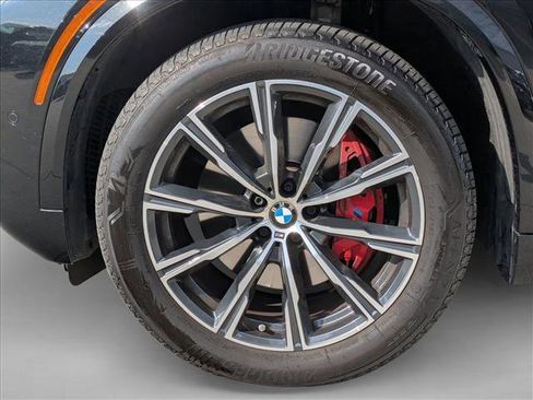 Used 2024 BMW X5 xDrive40i w/ M Sport Package image 9