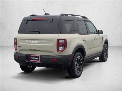 Used 2025 Ford Bronco Sport Outer Banks AWD/4WD image 2