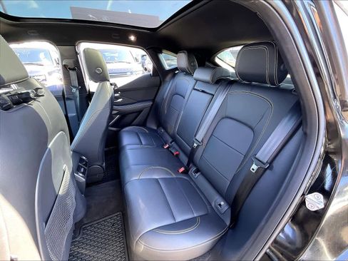 Used 2024 Jaguar E-PACE R-Dynamic SE image 28