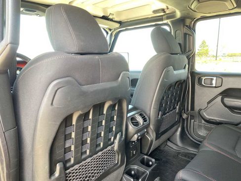 Certified 2022 Jeep Wrangler Unlimited Rubicon w/ Safety Group AWD/4WD image 34
