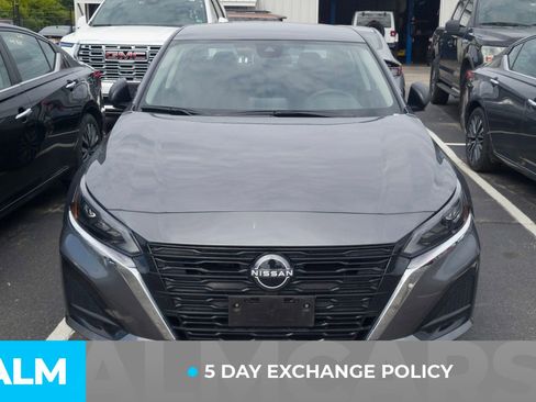 Used 2025 Nissan Altima 2.5 SV FWD image 4