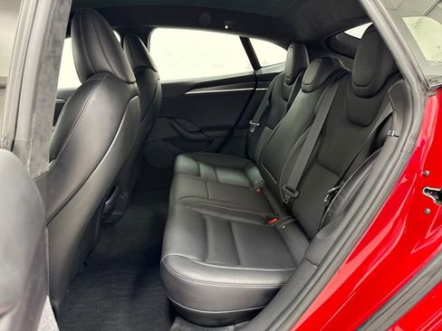 Used 2021 Tesla Model S Plaid image 15