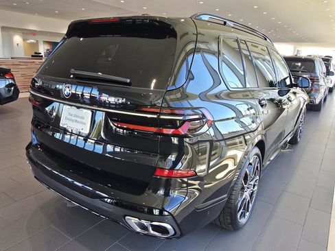 New 2026 BMW X7 M60i image 3