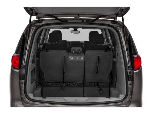 Used 2020 Chrysler Pacifica Touring w/ Advanced Safetytec Group FWD image 17