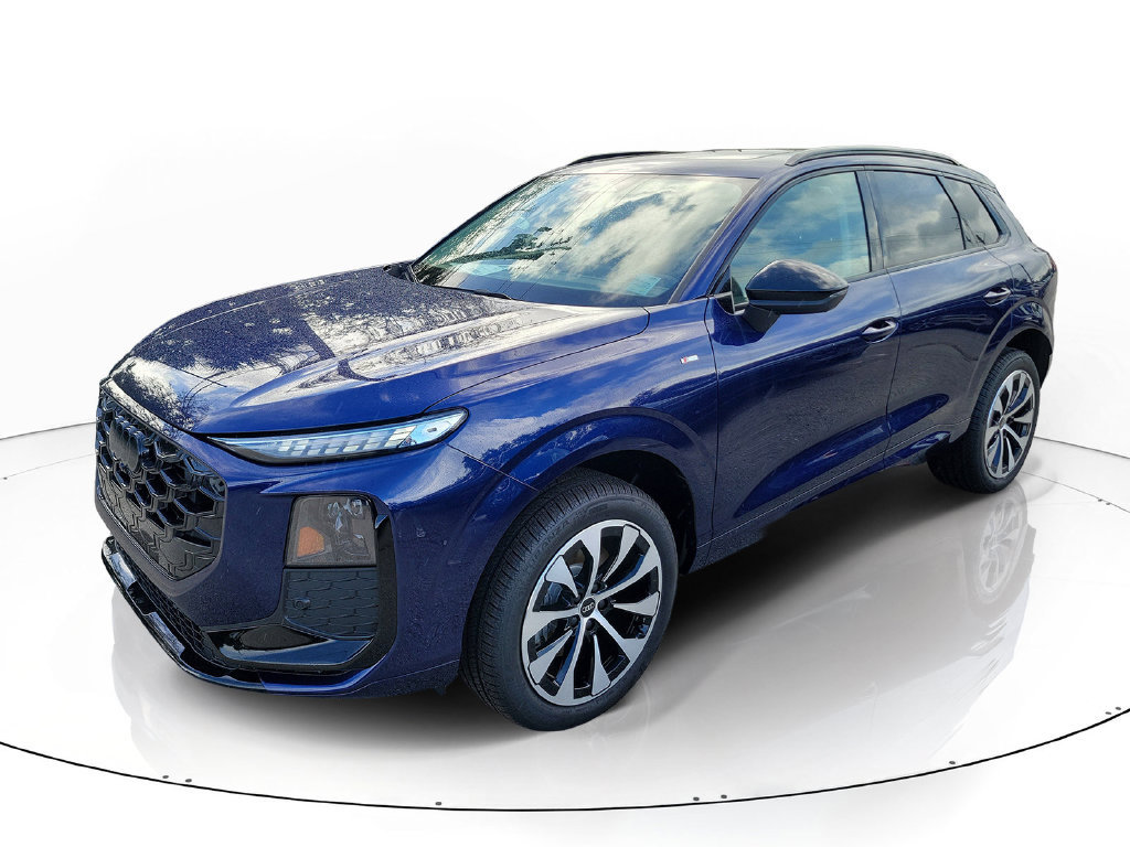 New 2026 Audi Q3 quattro 2.0T AWD/4WD image 2