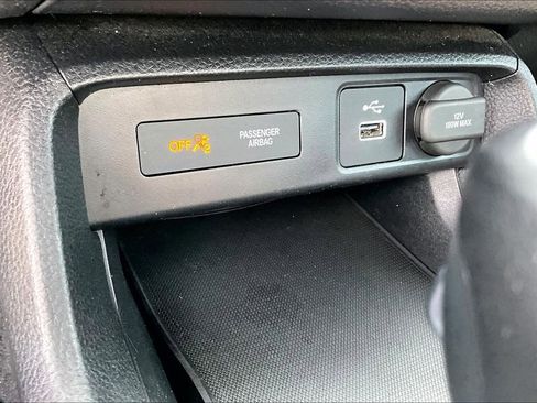Used 2022 Honda Civic Sport image 32