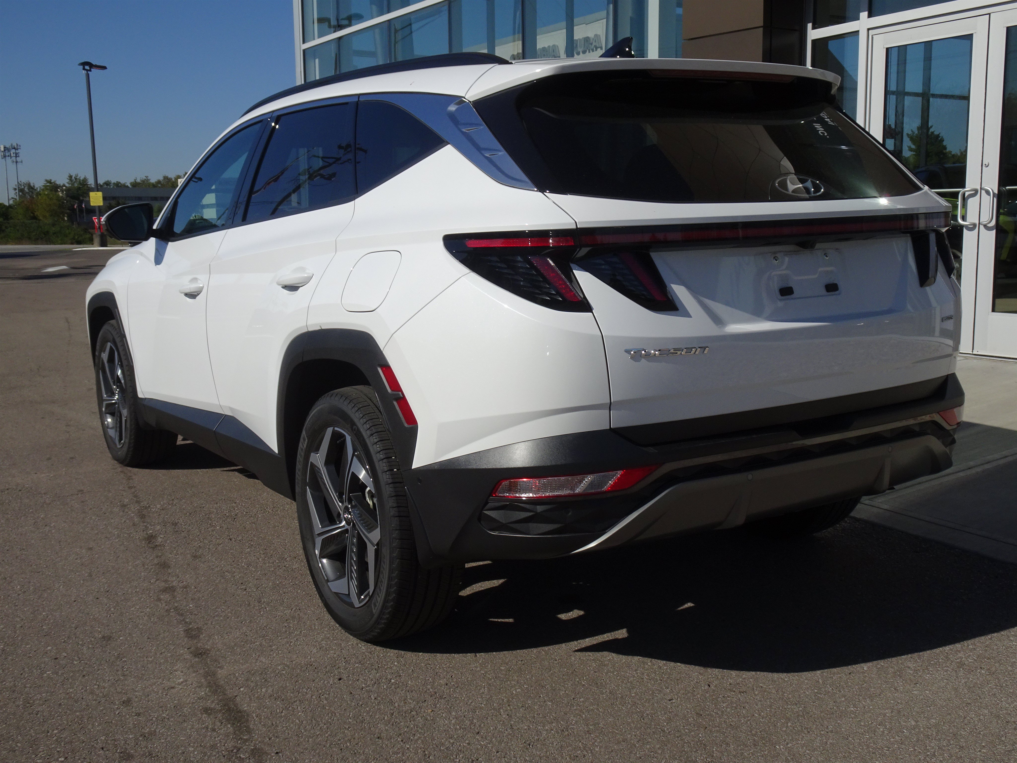 Used 2023 Hyundai Tucson Limited AWD/4WD image 3