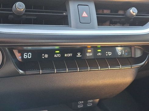 Used 2024 Lexus UX 250h AWD w/ Premium Package image 13
