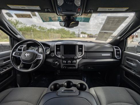 Used 2023 RAM 2500 Big Horn w/ Level 1 Equipment Group image 18