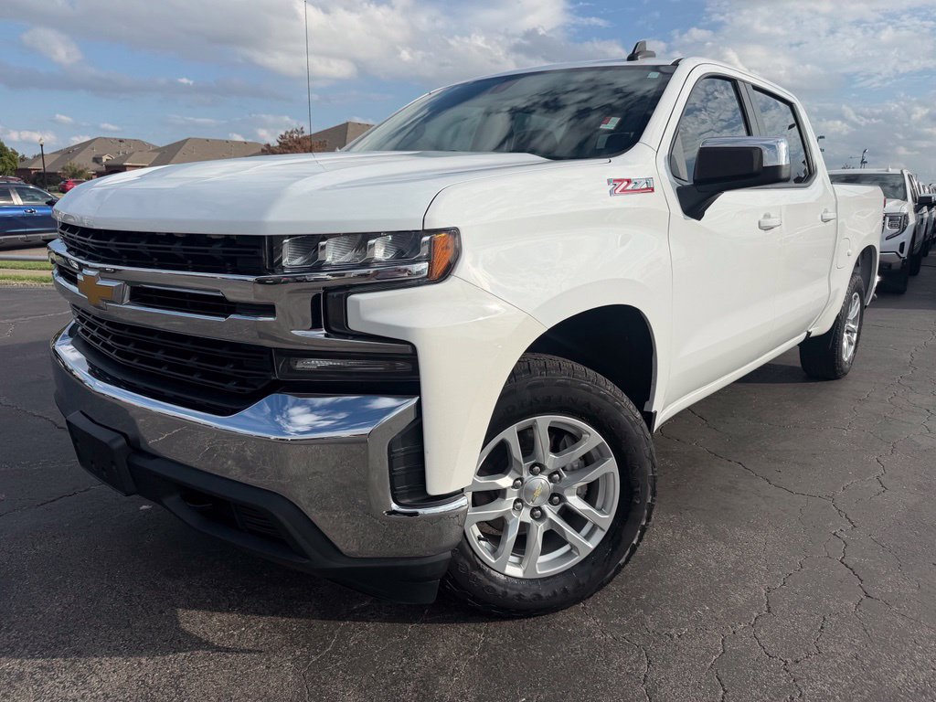Used 2019 Chevrolet Silverado 1500 LT w/ All-Star Edition AWD/4WD image 2