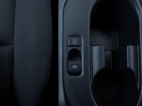 Used 2025 Toyota Corolla LE FWD image 21