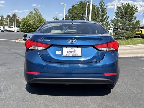 Used 2014 Hyundai Elantra SE FWD image 17