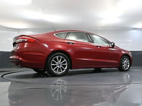 Used 2017 Ford Fusion SE w/ Fusion SE Technology Package image 50