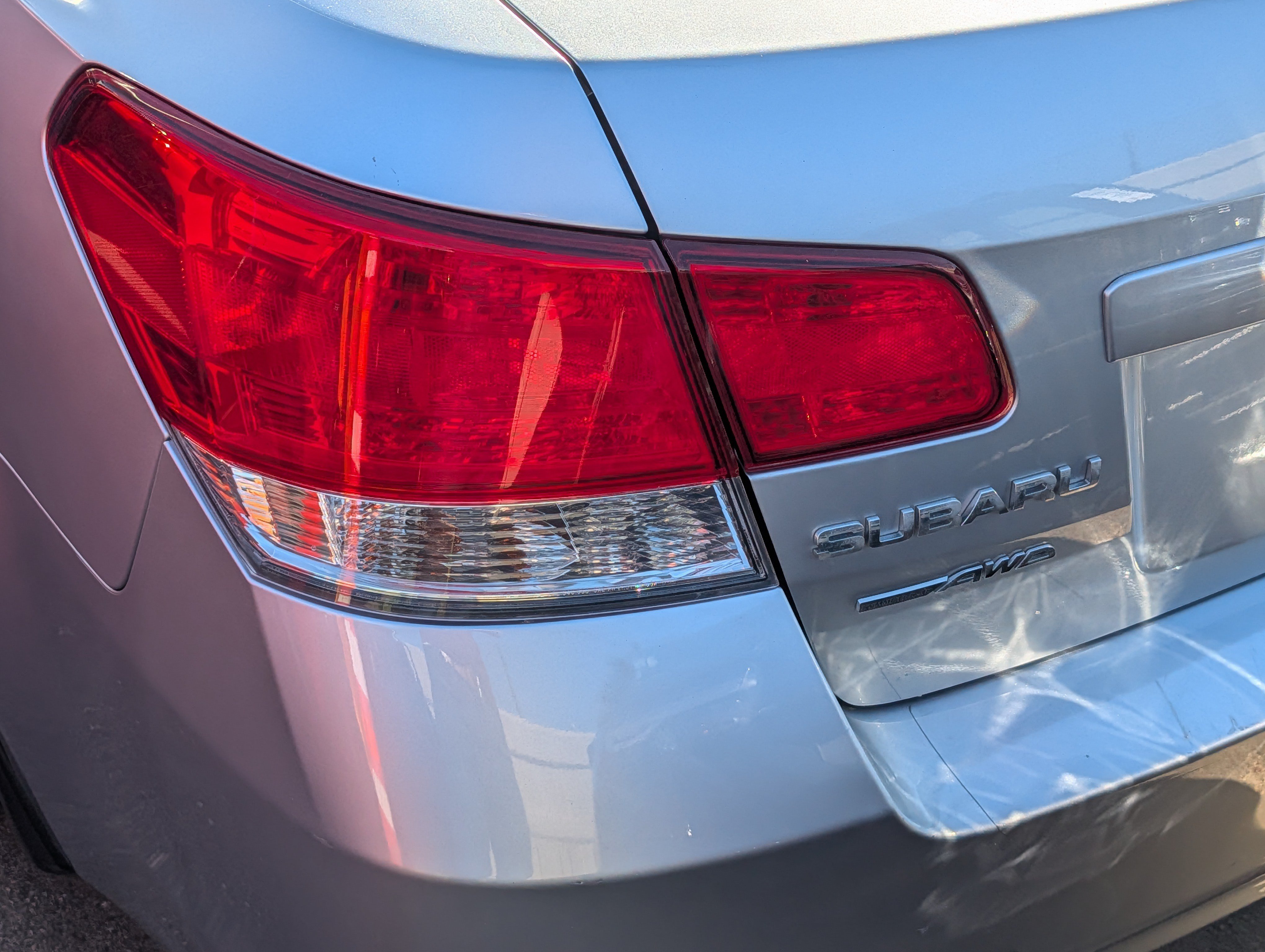 Used 2014 Subaru Legacy 2.5i Premium w/ Popular Package #1 AWD/4WD image 17