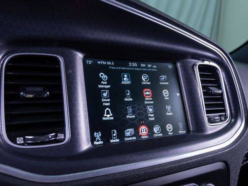 Used 2015 Dodge Charger SXT image 24