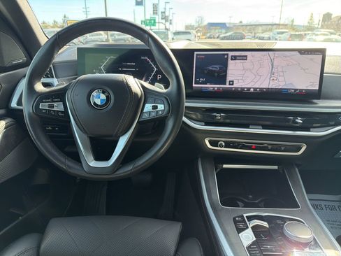 Used 2024 BMW X5 xDrive40i w/ Premium Package image 19