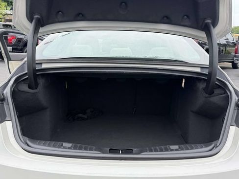 Used 2020 Lincoln MKZ Reserve FWD image 7