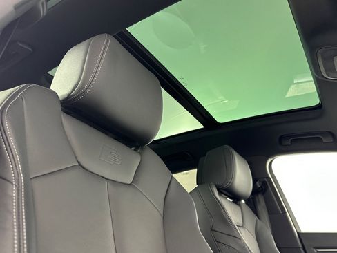 Used 2025 Audi Q3 2.0T Premium image 16