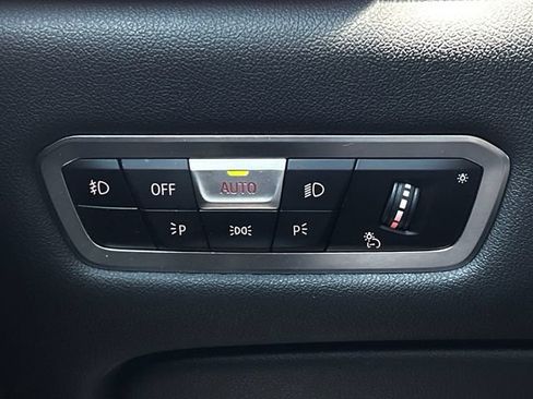 Used 2019 BMW X5 xDrive40i w/ M Sport Package AWD/4WD image 23