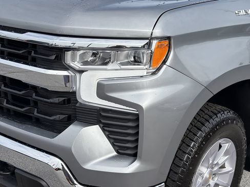 Used 2026 Chevrolet Silverado 1500 LT AWD/4WD image 25