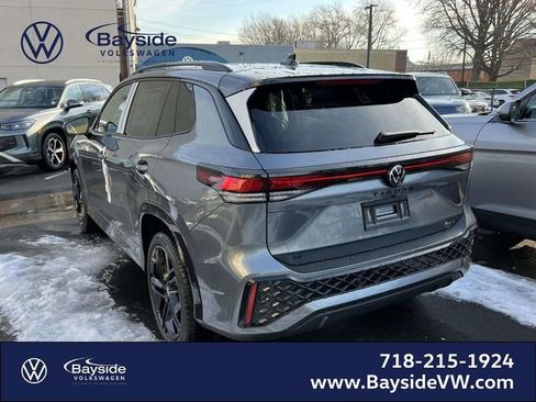 New 2026 Volkswagen Tiguan SE R-Line image 7