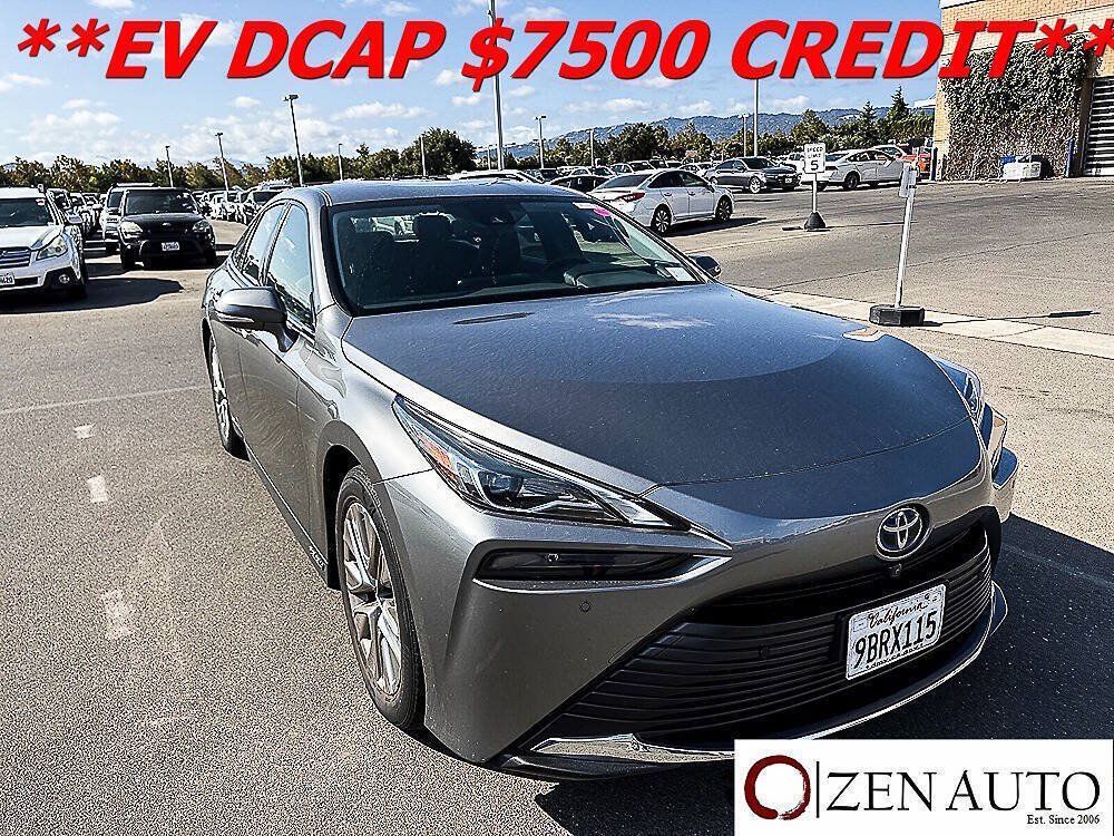 Used 2022 Toyota Mirai w/ Advanced Technology Package RWD image 1