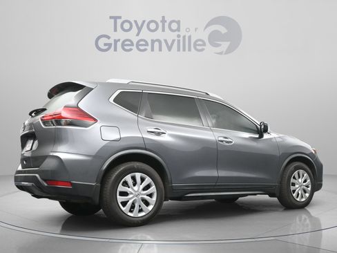 Used 2017 Nissan Rogue S w/ Appearance Package FWD image 15