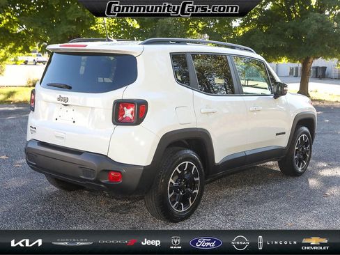 Used 2023 Jeep Renegade Latitude image 7