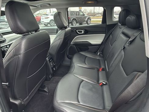 Used 2022 Jeep Compass Limited w/ Sun and Sound Group image 33