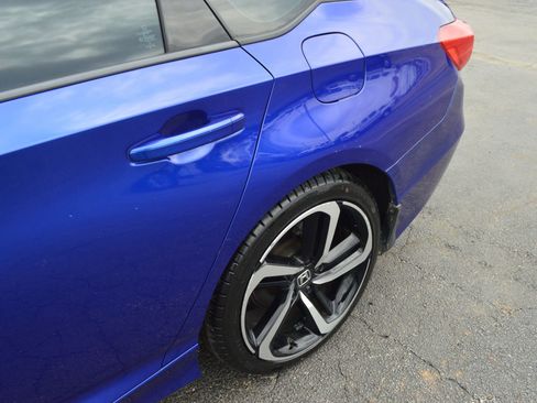 Used 2020 Honda Accord Sport image 4