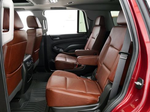 Used 2020 Chevrolet Tahoe Premier w/ Premier Plus Edition AWD/4WD image 19