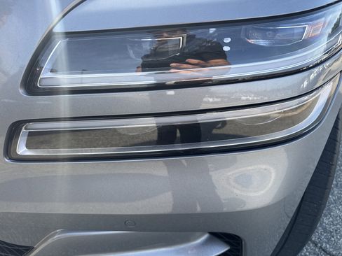 Used 2024 Genesis GV80 2.5T image 6