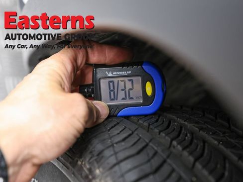 Used 2020 Jeep Cherokee Limited AWD/4WD image 30