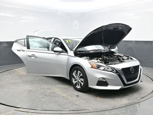 Used 2021 Nissan Altima 2.5 S image 35