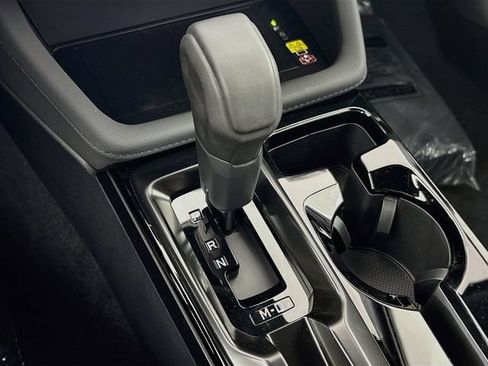New 2026 Subaru Forester Premium AWD/4WD image 17