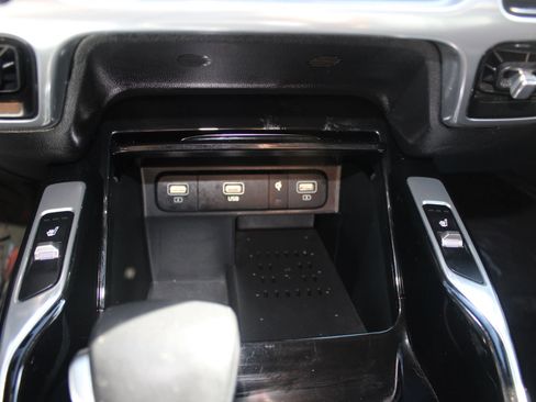 Used 2023 Kia Sorento SX image 22