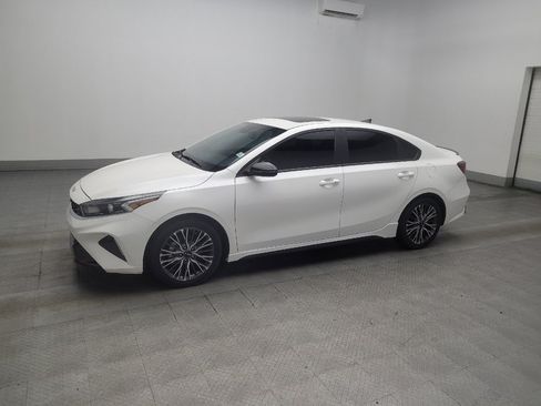 Used 2023 Kia Forte GT-Line w/ GT-Line Premium Package FWD image 2