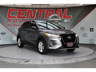 Certified 2025 Nissan Kicks Play S image 1