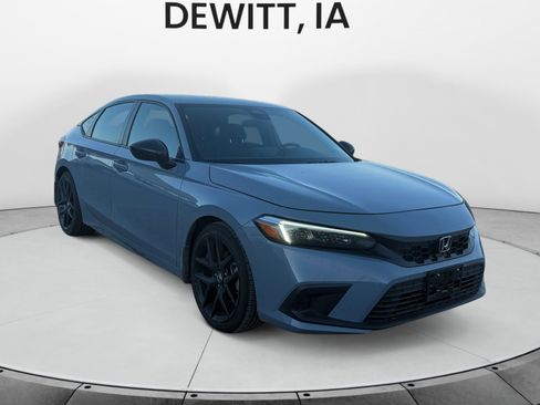 Used 2024 Honda Civic Sport image 7