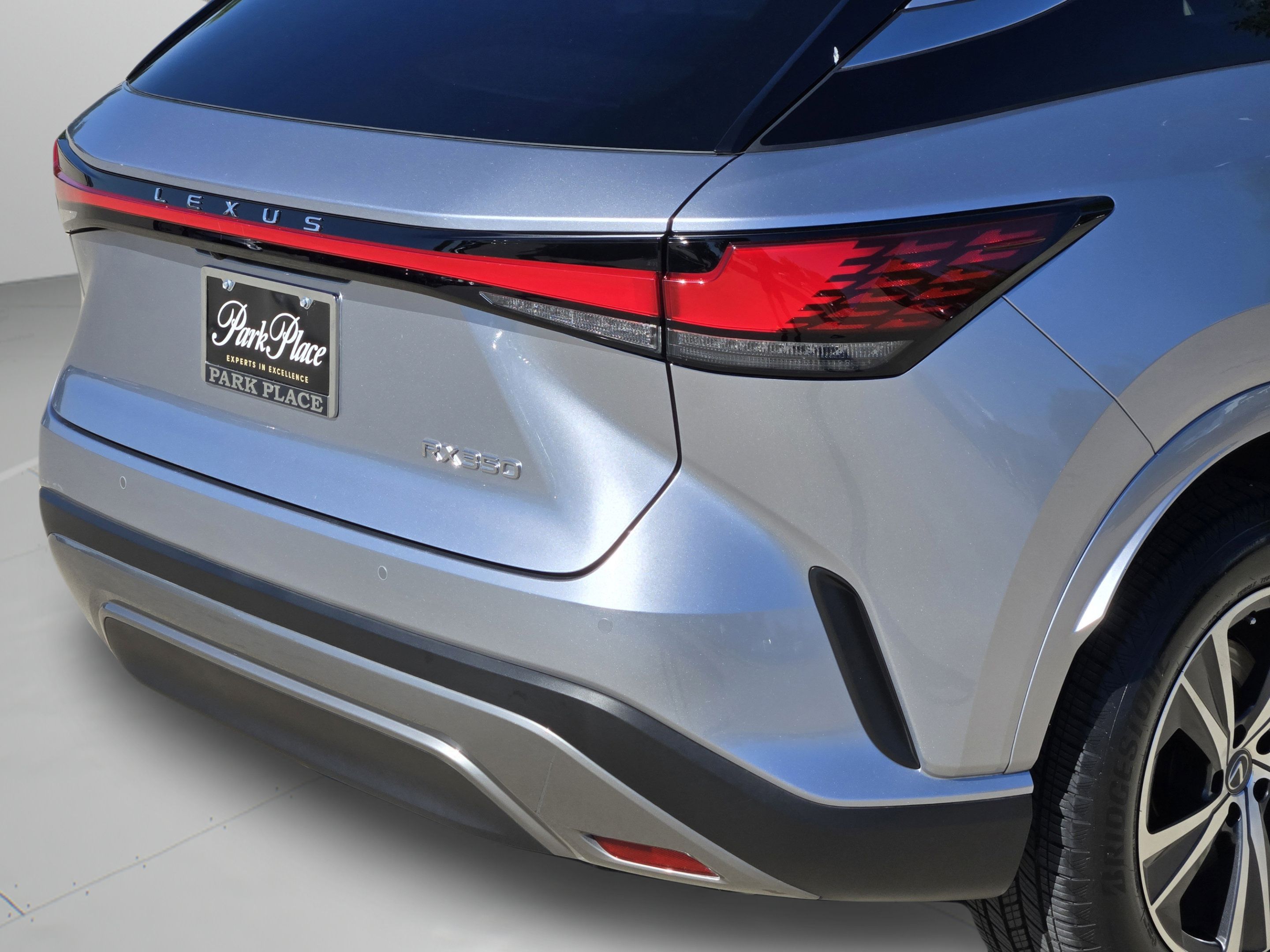 Used 2025 Lexus RX 350 Premium w/ Accessory Package (Z1) FWD image 43