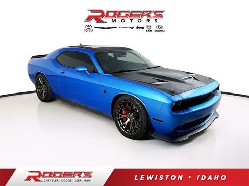 Used 2016 Dodge Challenger SRT Hellcat RWD image 1