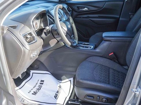 Used 2024 Chevrolet Equinox LT image 17