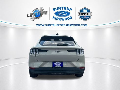 Used 2025 Ford Mustang Mach-E Select RWD image 4