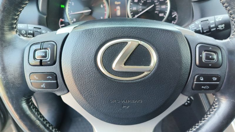 Used 2015 Lexus NX 200t FWD w/ Luxury Package image 16