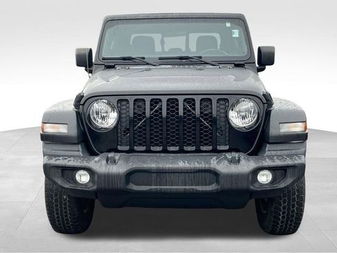 Used 2020 Jeep Gladiator Sport w/ Quick Order Package 24S image 2