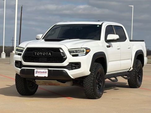 Used 2020 Toyota Tacoma TRD Pro AWD/4WD image 3